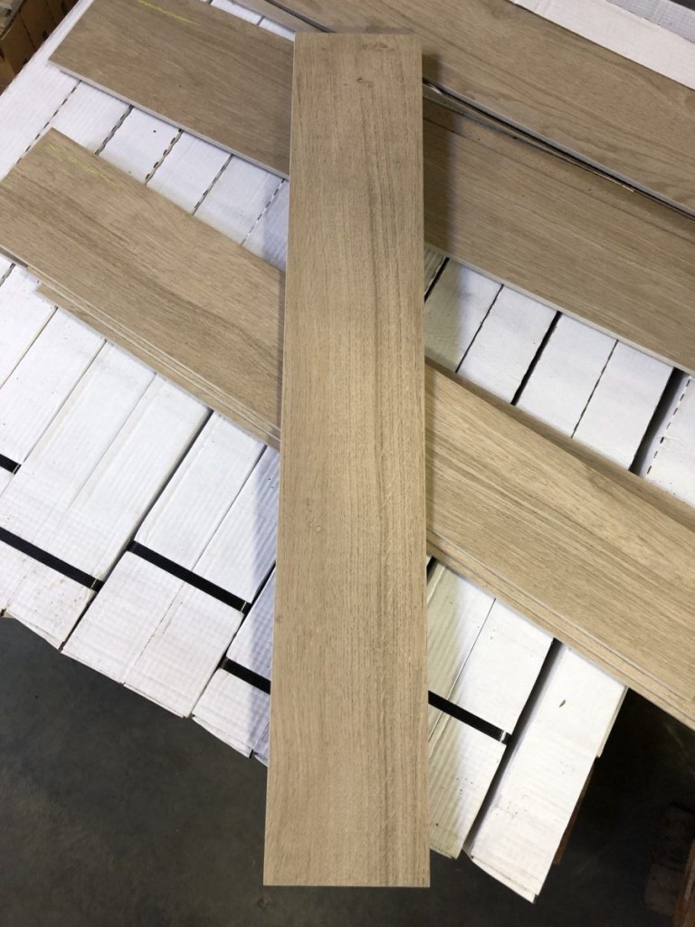 Wood Charm Blonde tile