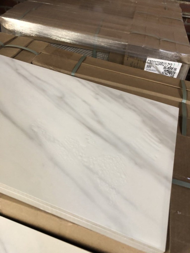 #865 Capri Bianco Polished tile