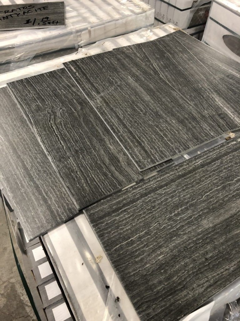 600 Startos Antracite Tile