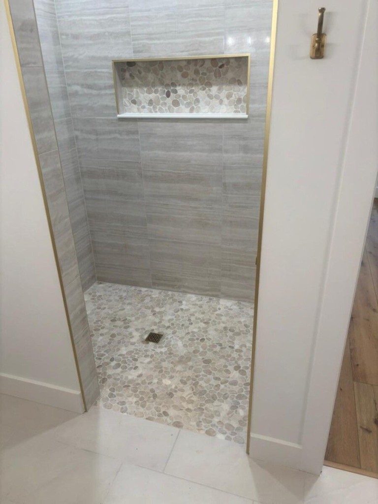 Customer photos - Modern Shower