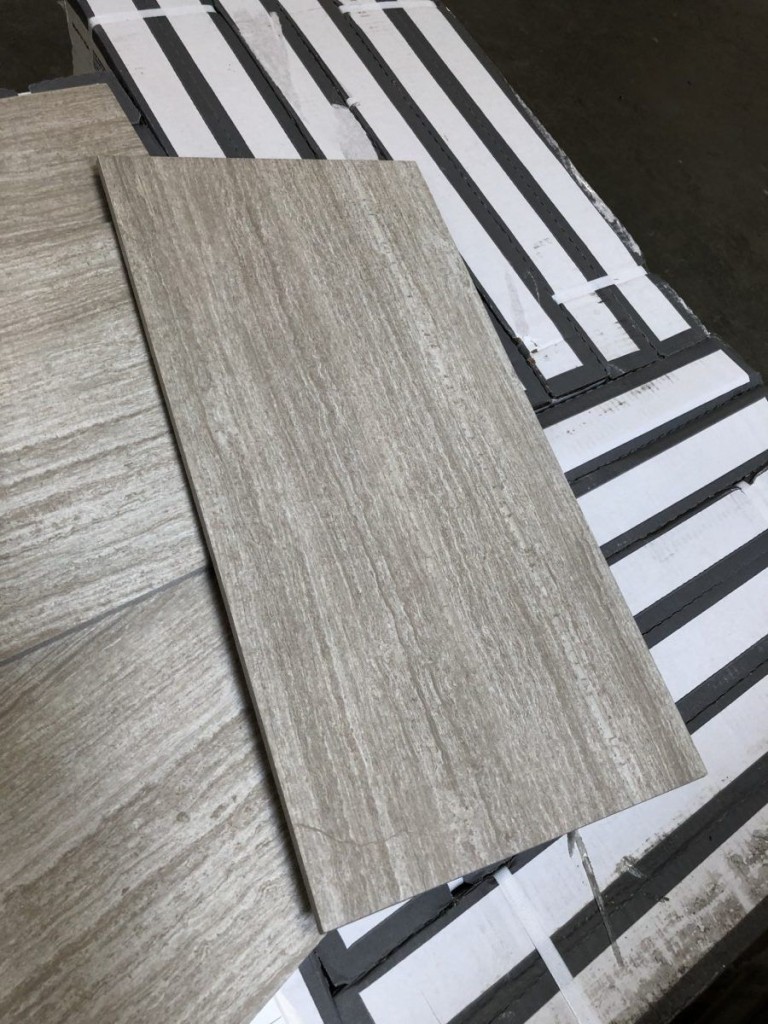 605 Layers Chalk Tile
