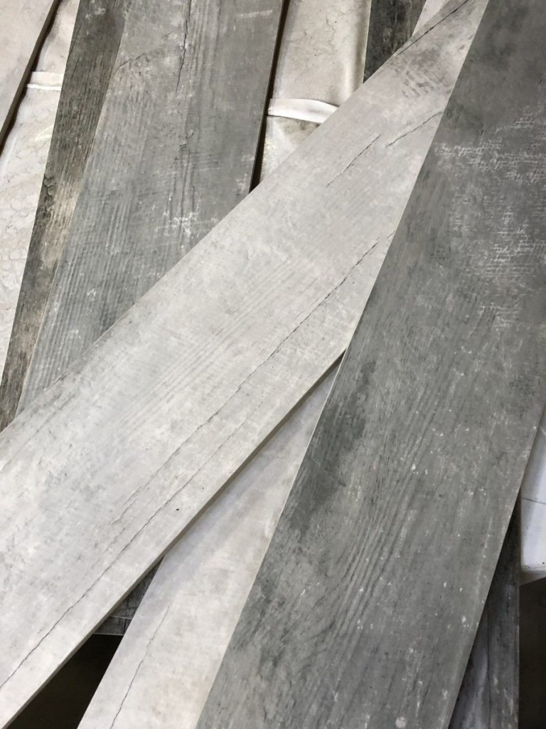 74w Weathered Grey Natural Timber Tile