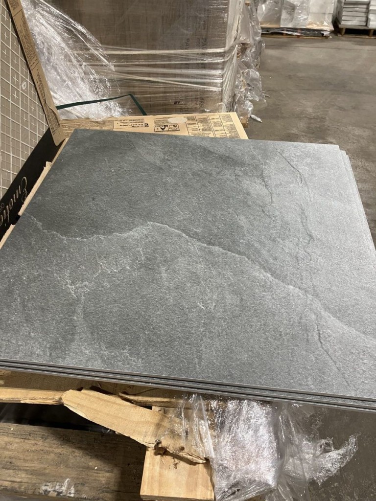 #933 Antracita Charcoal tile