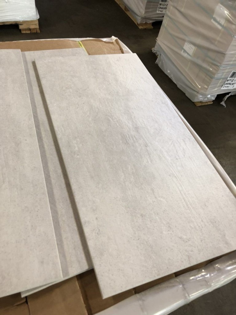 #787 Simply Creme tile