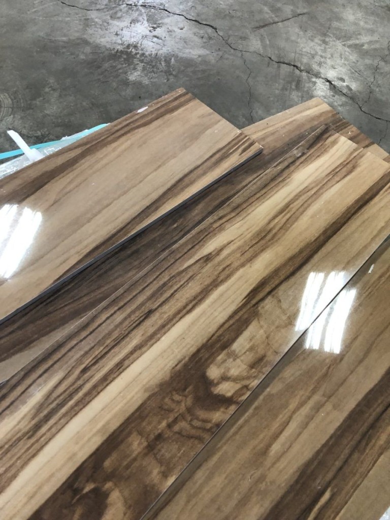 #156w - Polished Wood Tile