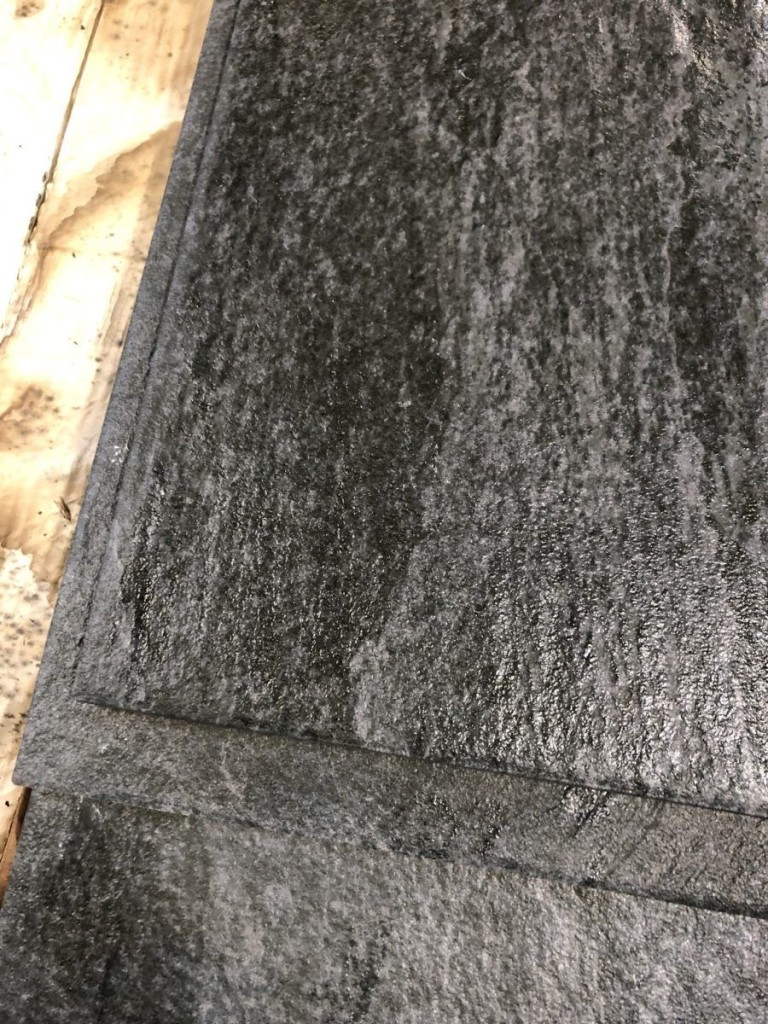 #881 Gorge Dark Grey tile